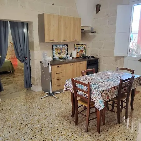 Casetta Abbrazio * Giuggianello